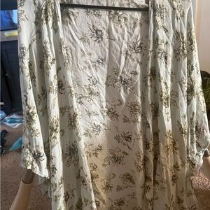 Doe & Rae Cream Floral Kimono with Sage Green Print